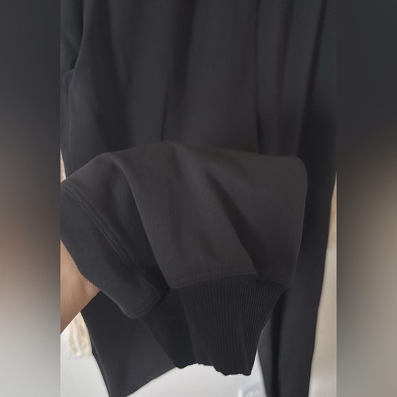 LULULEMON Stretch Black Pull On Jogger Pants Womens Size 4 - Picture 3 of 6
